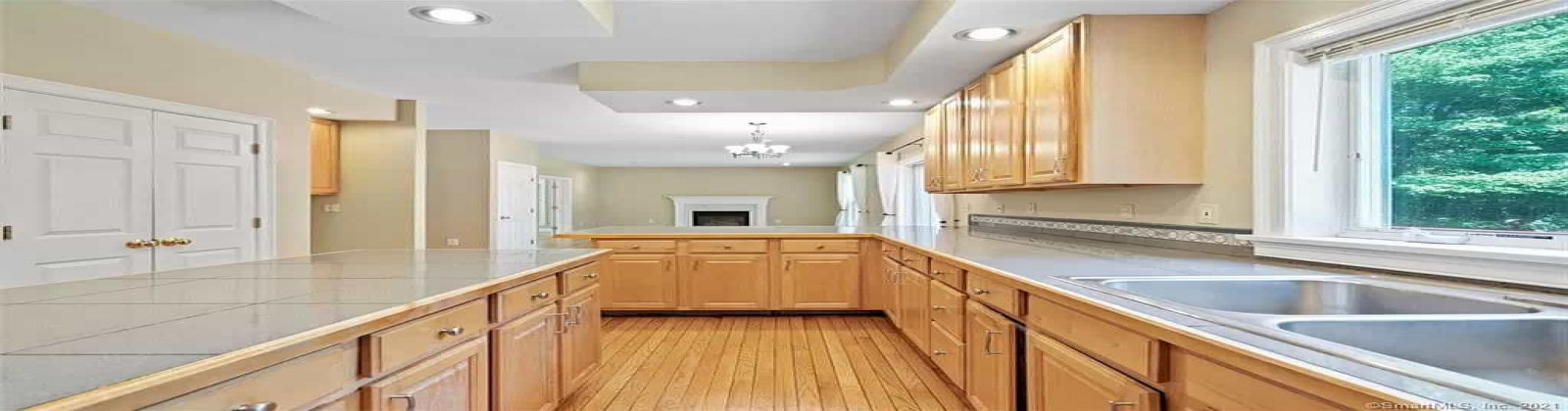 21 Rose Ln, East Lyme, Connecticut 06333, 4 Bedrooms Bedrooms, ,3 BathroomsBathrooms,Villa,For Sale,Rose Ln,1046