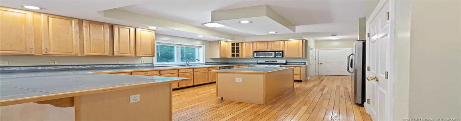 21 Rose Ln, East Lyme, Connecticut 06333, 4 Bedrooms Bedrooms, ,3 BathroomsBathrooms,Villa,For Sale,Rose Ln,1046